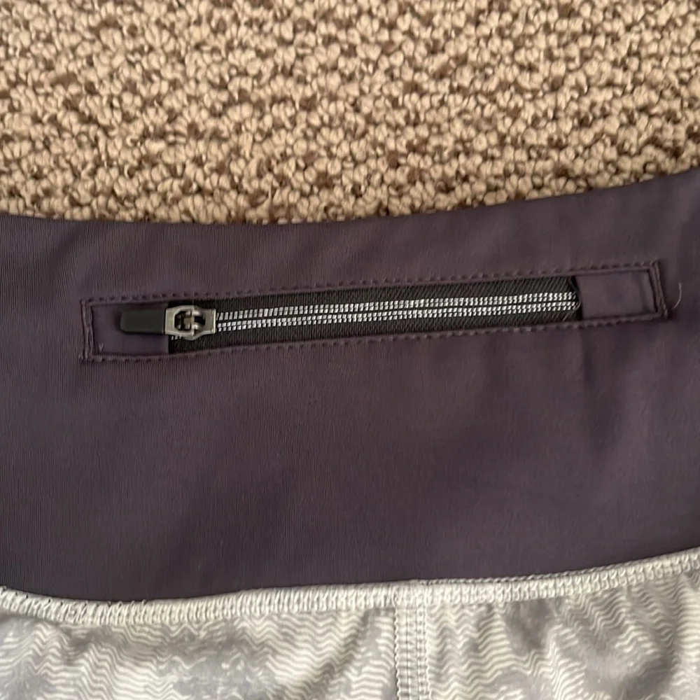 Vuori work out shorts - Picture 5 of 7